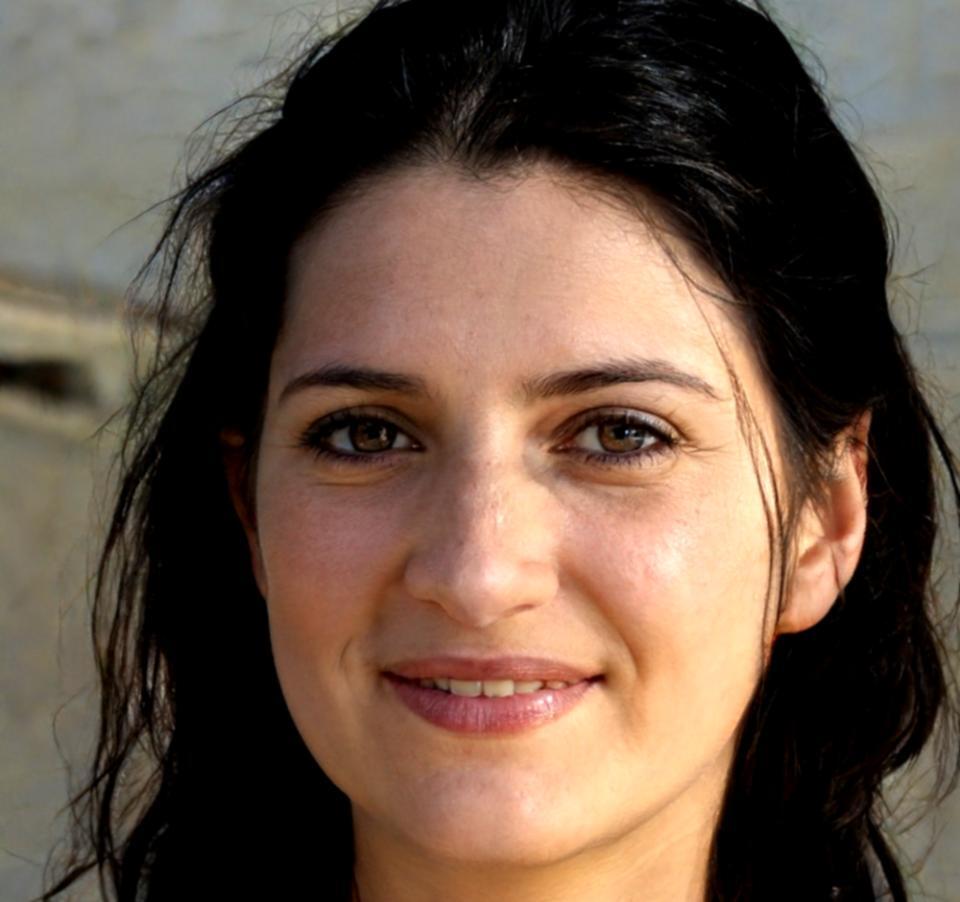 María González